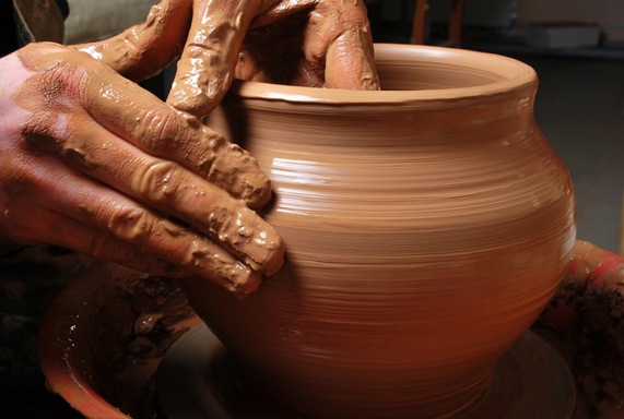 Potters-Wheel-Clay